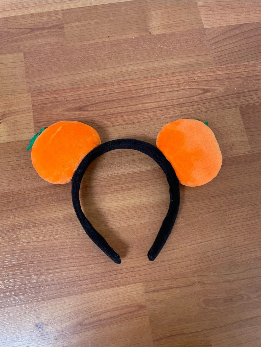 N/A festive orange